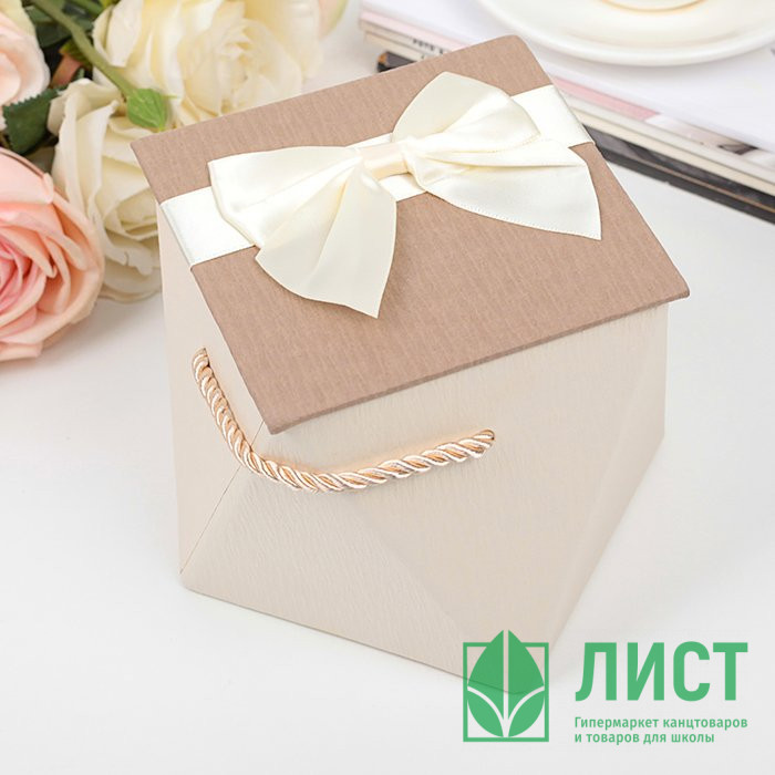 Коробка подароч. 15*15см арт.2951858